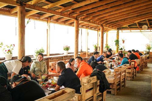 Banketu zāle, Jaichy Yurt Camp in Kosh-Kel'