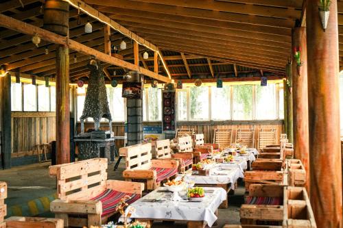 Iekārtas, Jaichy Yurt Camp in Kosh-Kel'