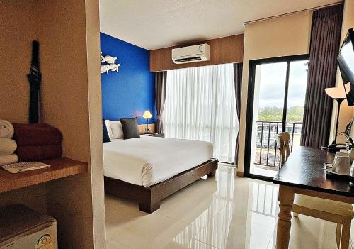 room detail thumbnail 1