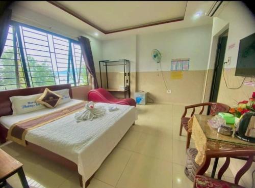 room detail thumbnail 1