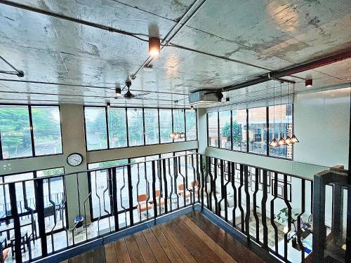 ทัศนียภาพ, เดอะ ซิกซ์ทีนท์ ในยาง บีช โฮเทล (The Sixteenth Naiyang Beach Hotel  - Free Schedule Airport Shuttle) in สนามบินภูเก็ต