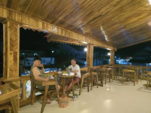 Sokmixay Backpackers hostel in Nong Khiaw