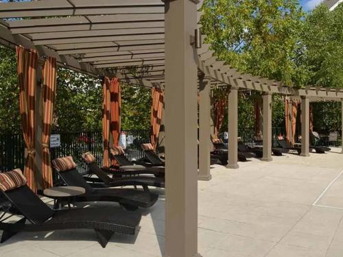 บริการและสิ่งอำนวยความสะดวก, Landing Beautiful 2BD Clubhouse Gym in ออดูบอน (PA)