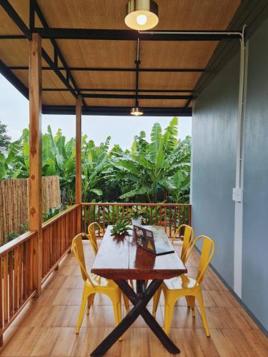 โฮมสเตย์ ยายหนั่น in Kaset Sombun