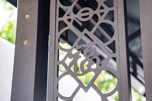 YunXuan - Generous Central Flat with Exclusive Courtyard - image 4