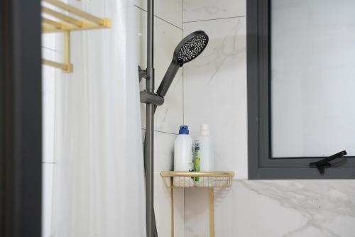 YunXuan - Generous Central Flat with Exclusive Courtyard - image 5