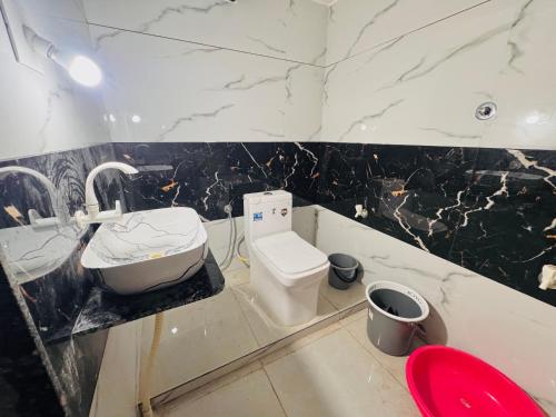 Ravrayhomestay in Dholavira