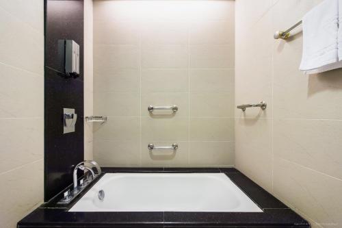 謙匯國際酒店式公寓 CH Service Apartment - image 5