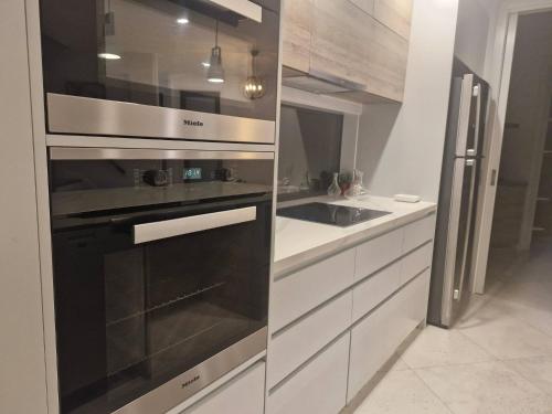 Facilities, Begonia Residence - A Walk to Deakin University in Burwood