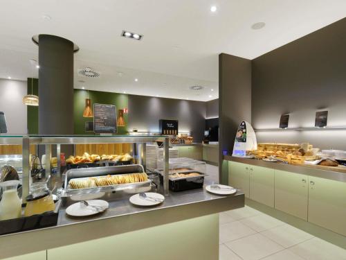 Novotel Berlin Mitte, Berlin (photo 2)