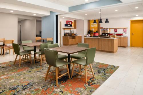 Food and beverages, Hampton Inn Neptune/Wall in Neptune (NJ)
