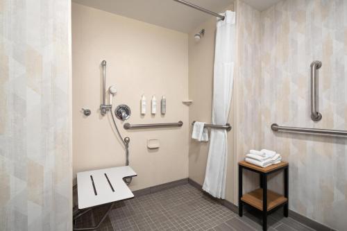 Hampton Inn Neptune - image 12