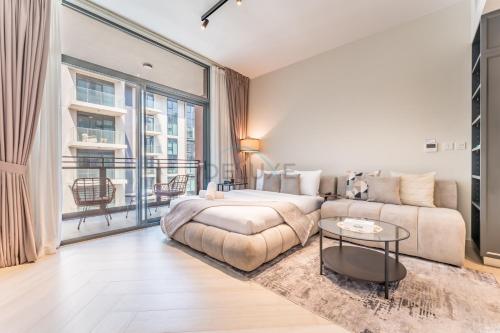 Studio Near Ras Al Khor Wildlife Sanctuary with Partial Creek Views, Just Minutes from Downtown Attractions, Wilton Park Residences, Sobha Hartland by Deluxe Holiday Homes, Dubai