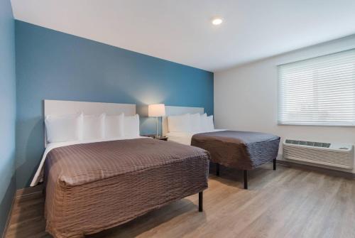 WoodSpring Suites Tamarac - image 6