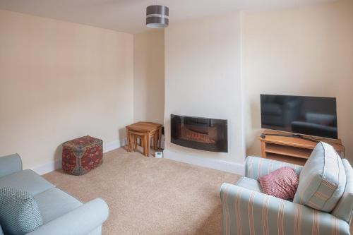Luxury Town Centre Apartment - image 2