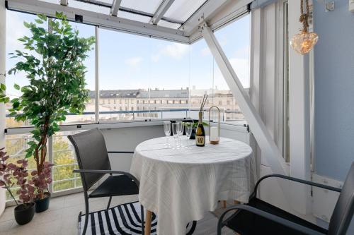 Central Luxury Stay w Vintage Charm & Sauna, Helsinki (foto 9)