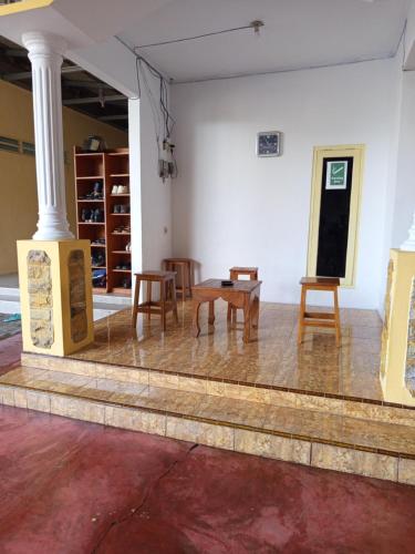 Oseng Pesona House near Watu Dodol