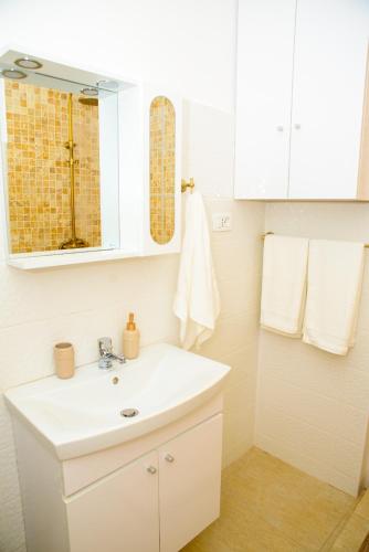 Bistro Centru Vechi Craiova in คราอิโอวา