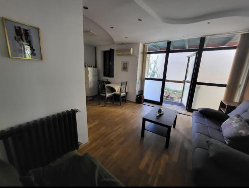 Udobni smestaj - image 5