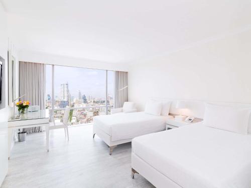 G Club Twin Bed Room, Lounge Access