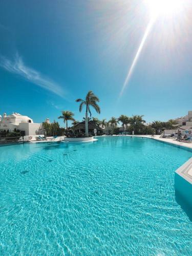Adeje Paradise 11-B vistas al mar heated pool