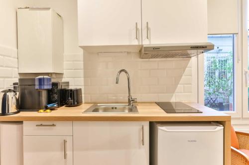 Modern deluxe studio in the heart of Paris - main image