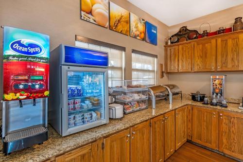 Comfort Inn Sedalia Station - image 9