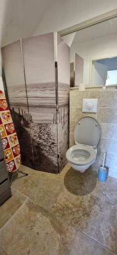 Studio aux Roches Fleuries in Lezignan-la-Cebe