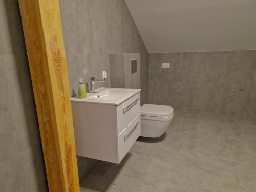 Apartament Nadwarciański (Apartament Nadwarcianski) in Srem