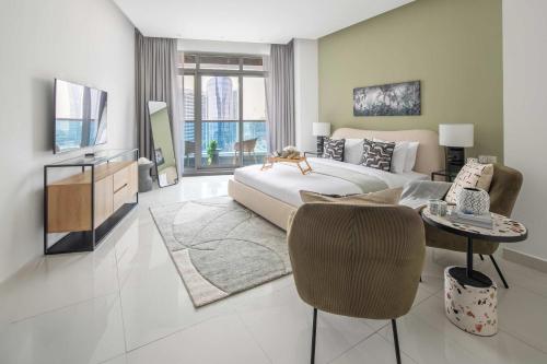 Frank Porter - The Vogue, Business Bay, Dubai
