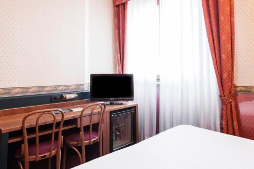 Hotel Des Etrangers - image 2