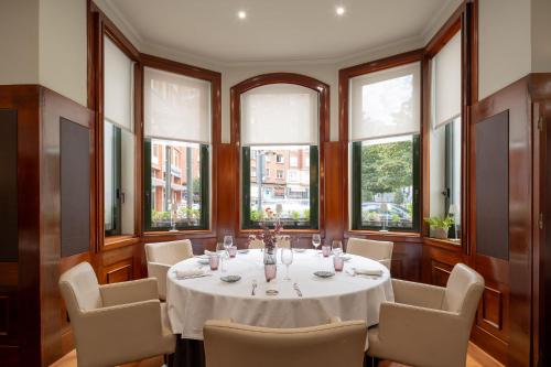 餐廳, 英達圖斯斯肯酒店 (Silken Indautxu Hotel) in 阿班多