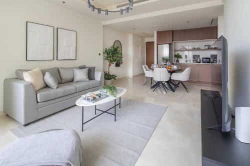 Frank Porter - Palace Beach Residence Tower 2, Dubaj
