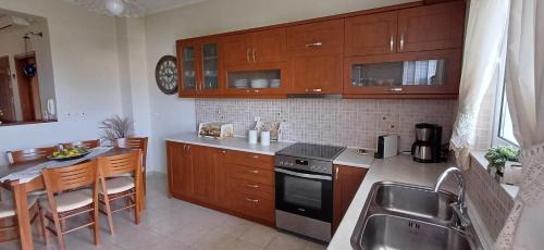 Blue Ark Aigeira Flat & Studio - Paralia Derveniou