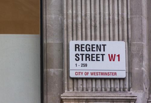 Modern Studio on Wardour Street in the Heart of Soho 1st Floor No Lift 2WD - image 14