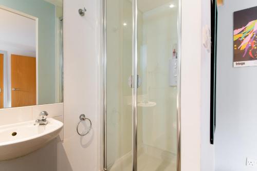 Modern Flat in the Middle of Old Town! - image 7