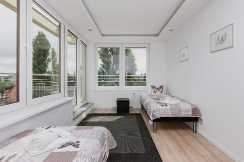 Riverside Apartments by Renters - image 4