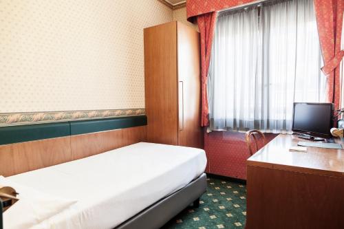 Hotel Des Etrangers, Milan (photo 6)
