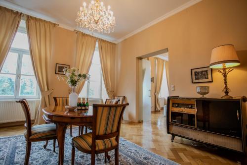Parkview Residences Room Type - Opernball Grand Apartment