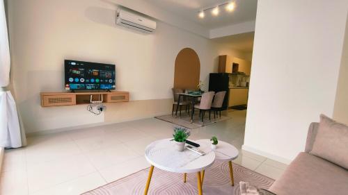 Eshue Designer Suite@Majestic Residence - image 11