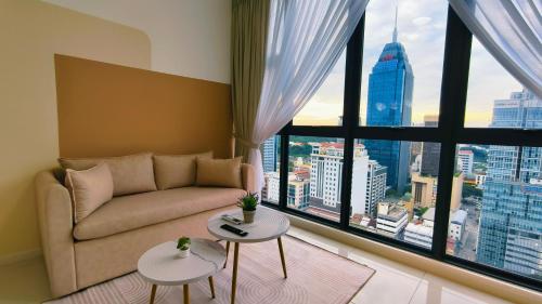 Eshue Designer Suites Majestic Residence - image 13