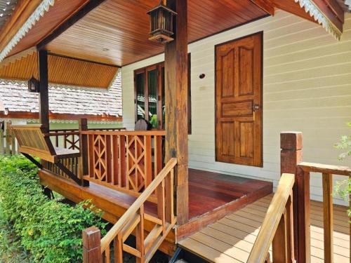 Entrance, Siri Lagoona Resort & Pool villa in Mabprachan Reservoir