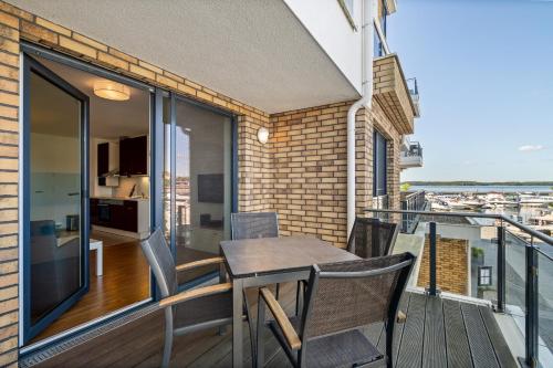 Hafenblick - Wohnung in der Hafenresidenz mit Balkon & Wasserblick, Waren (fotografie 3)