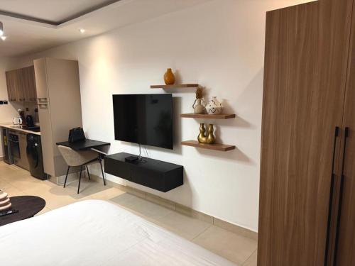 Tranquil Studio in Belrose Place, Accra