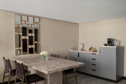 アンワル アル マディーナ モーベンピック (Anwar Al Madinah Movenpick Hotel) in メディナ