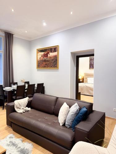 120 m2 Tomas Garrigue Masaryk 3BDR Apartment, Прага (фото 8)