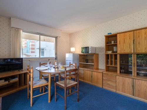 Apartment Eugénie-3 by Interhome (Apartment Eugenie-3 by Interhome) in آركاشون