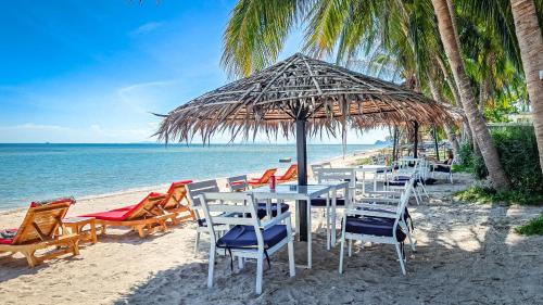 Surrounding environment, INFINITY Beach Club Hostel Koh Phangan in Ko Pha-ngan