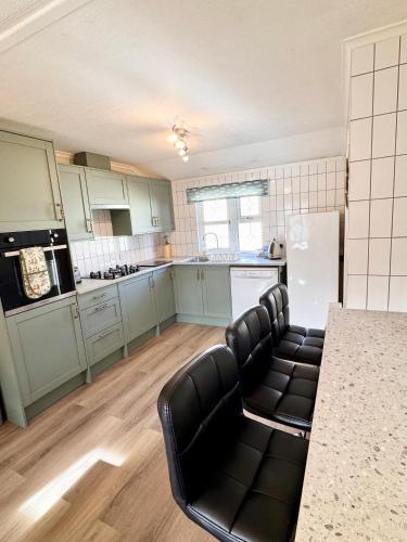 Luxury spacious lodge on Trimingham house caravan park, near Cromer and Mundesley in Trimingham
