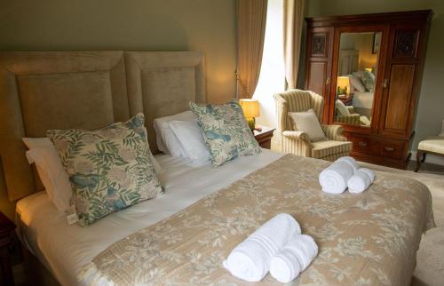 Hill House, Georgian period house, sleeps 17 in Cashel